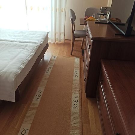 Home Sweet Rental Тирана Екстер'єр фото