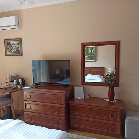Home Sweet Rental Тирана Екстер'єр фото