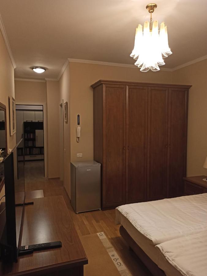 Home Sweet Rental Тирана Екстер'єр фото