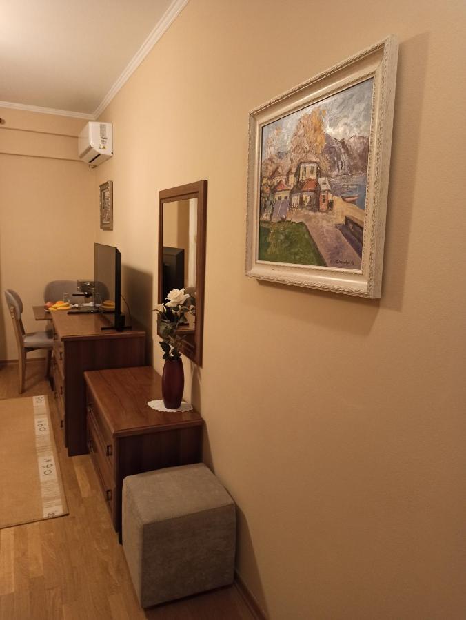 Home Sweet Rental Тирана Екстер'єр фото