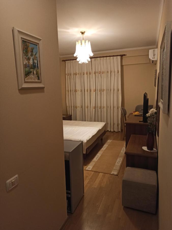Home Sweet Rental Тирана Екстер'єр фото
