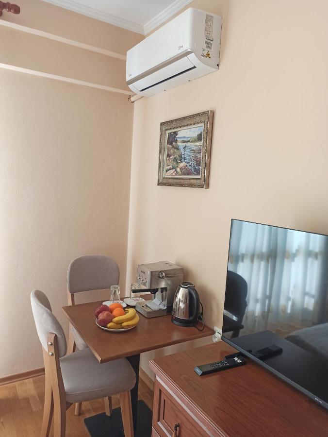Home Sweet Rental Тирана Екстер'єр фото