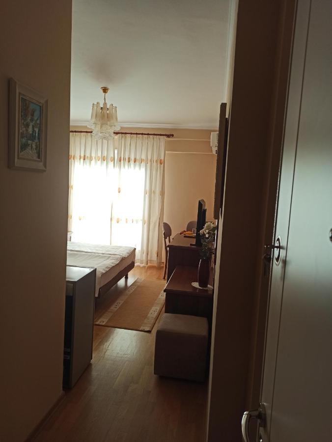Home Sweet Rental Тирана Екстер'єр фото